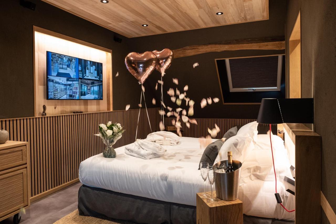 Le Studio Des Pres Verts Suite Design Avec Jacuzzi Privatif Jouey Buitenkant foto